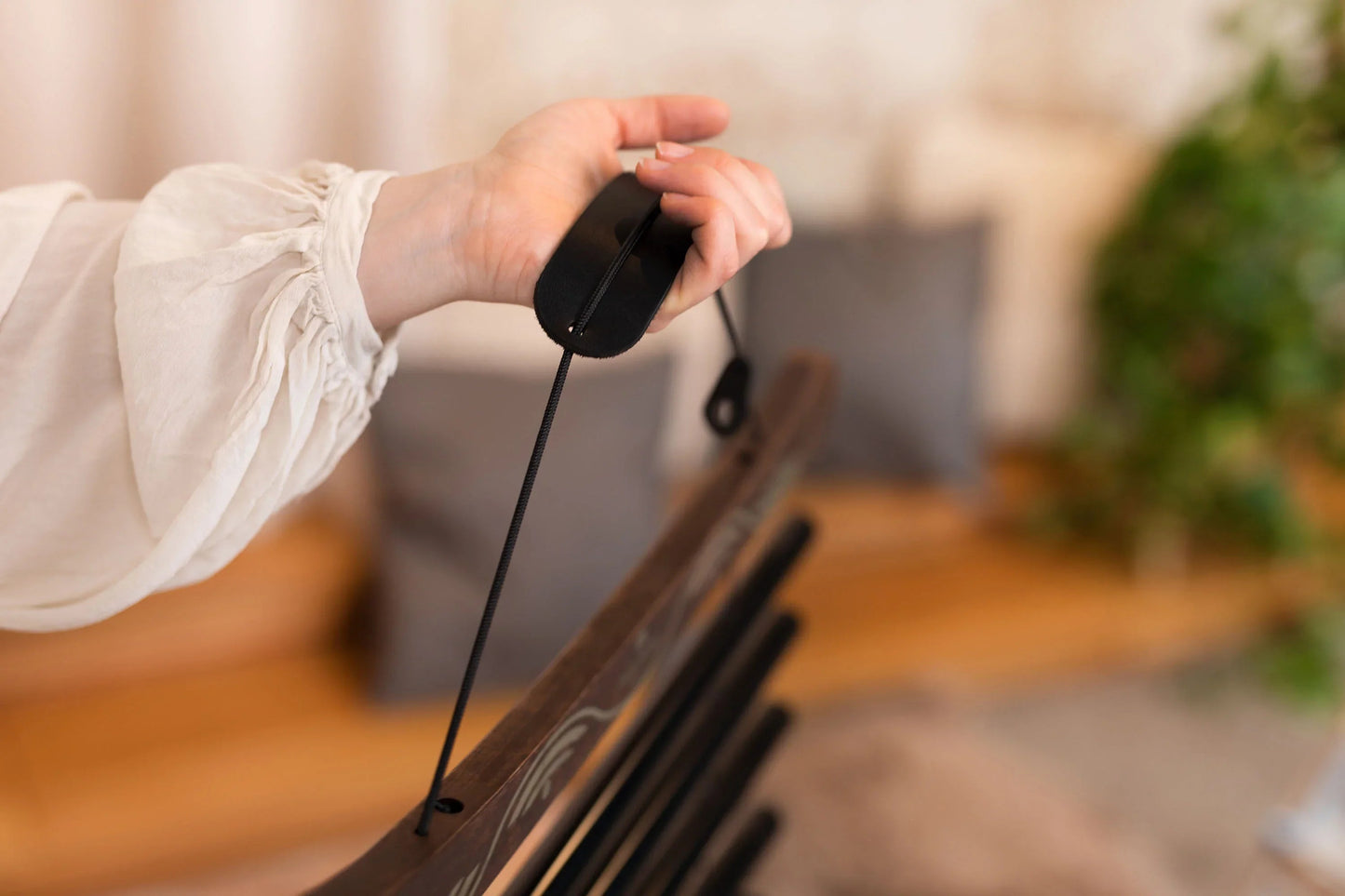 38" Meditation Flow Chime, 432 Hz, 10 Notes, C Minor, Black